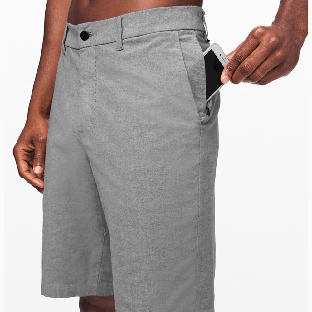 Commission short relaxed 11”